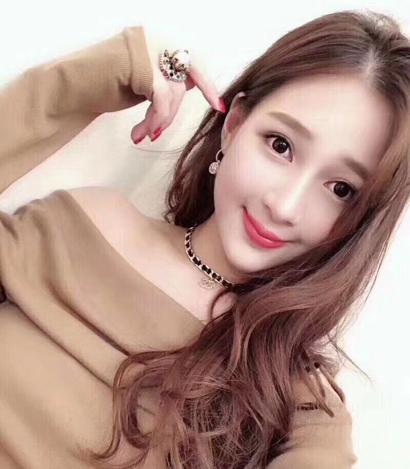 Ch**el necklaces